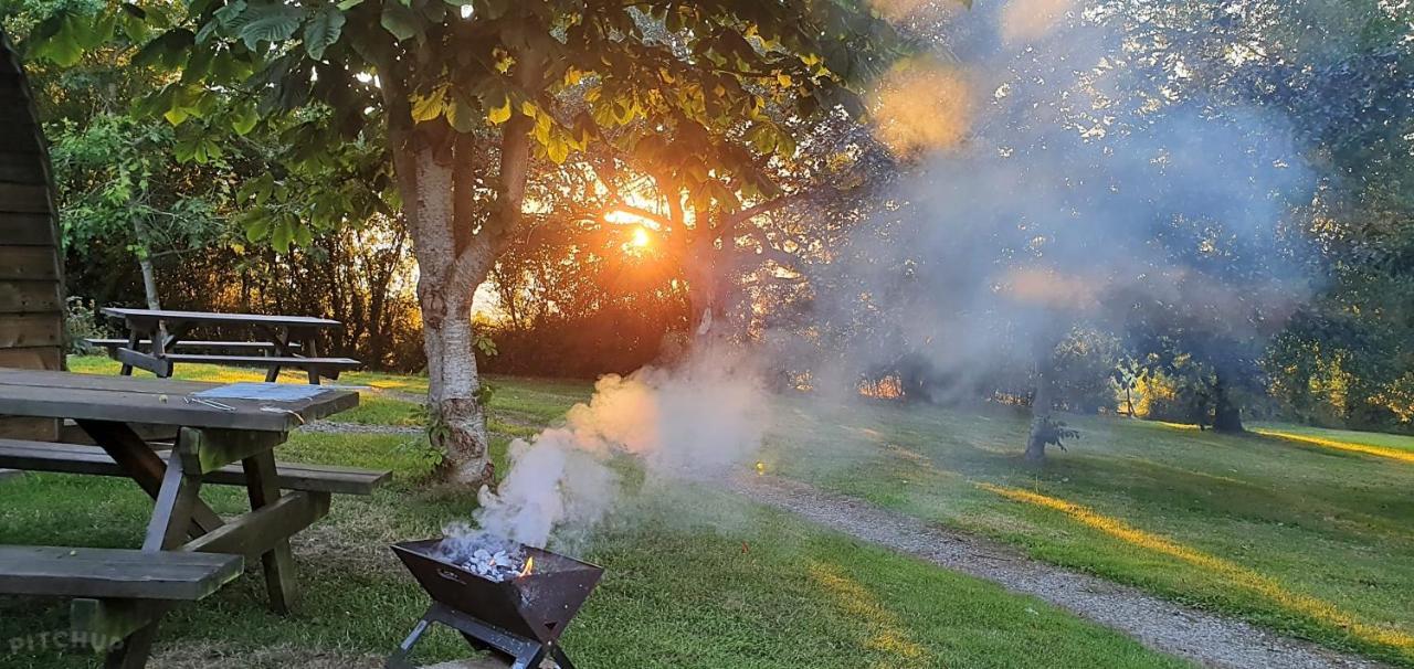 Caplor Glamping & Lodges Hereford Ngoại thất bức ảnh