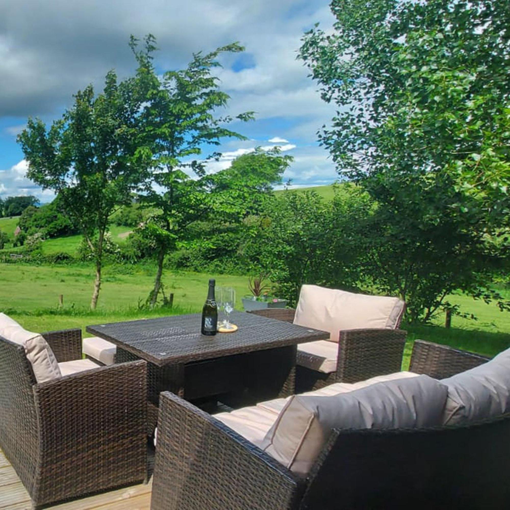 Caplor Glamping & Lodges Hereford Ngoại thất bức ảnh