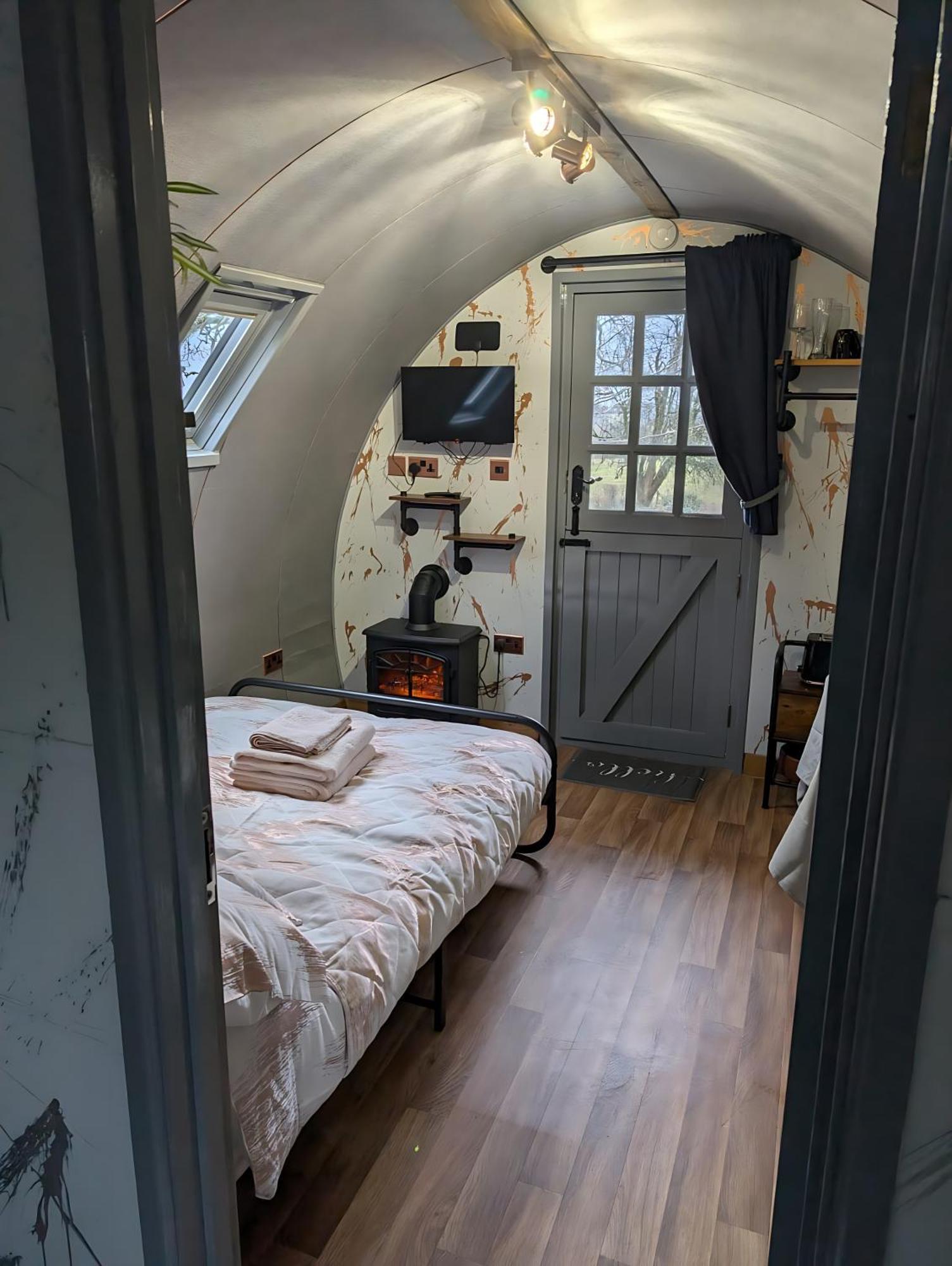 Caplor Glamping & Lodges Hereford Ngoại thất bức ảnh