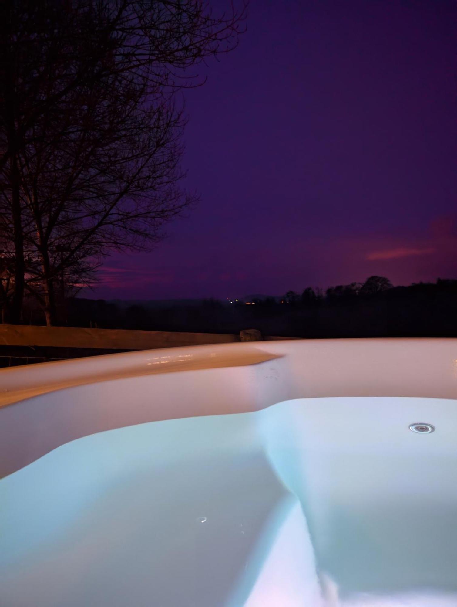 Caplor Glamping & Lodges Hereford Ngoại thất bức ảnh